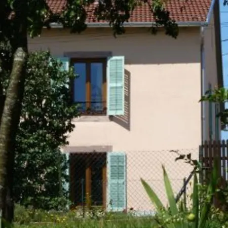 Pierrepont-sur-l'arentèle, 5 Pièces, 9 Personnes - Fr-1-589-243 * Pierrepont-sur-l'Arentele